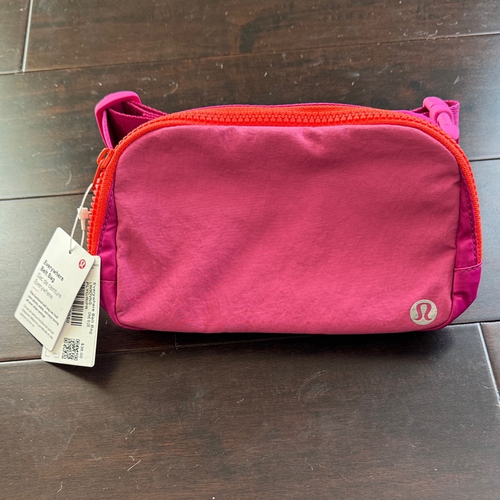 Lululemon Everywhere Belt Bag- NWT